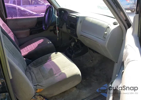 1996 Ford Ranger z USA, uszkodzony, nr VIN 1FTCR10A2TPB39575